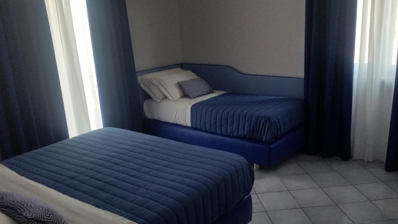 Hotel Leone Sorrento Luaran gambar